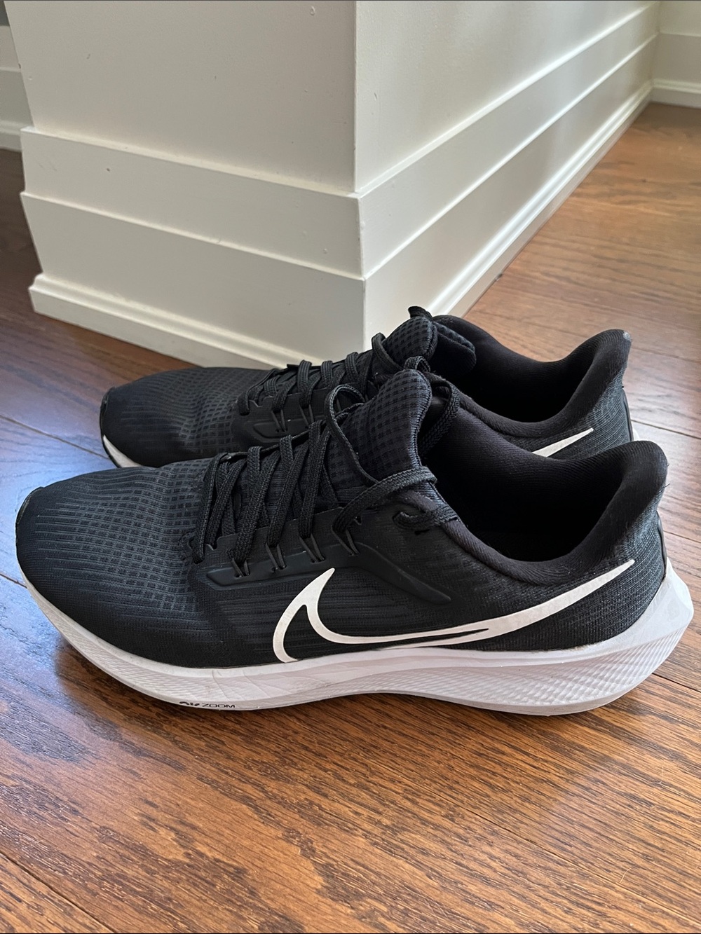 Nike Black & White Men's Running Sneakers Air Zoom Pegasus - size 10